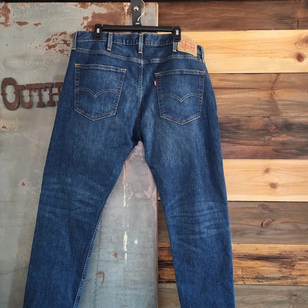 Levi's 512 Dark Blue Straight Jeans